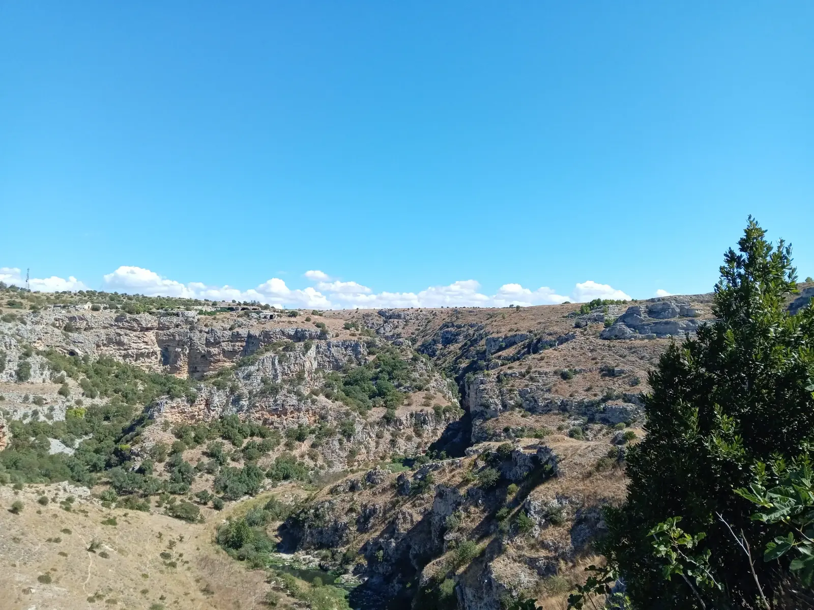 Panoramablick über die Gravina (4)